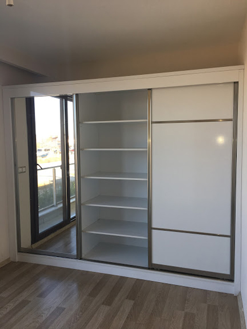 Ray Kapak Elbise Dolabı